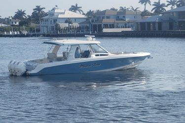 36' Boston Whaler 2021 Yacht For Sale